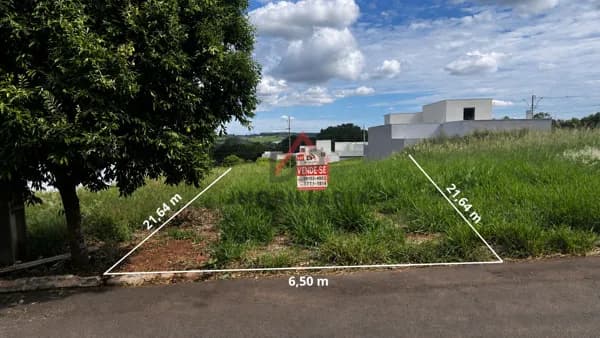 Excelente oportunidade de investimento em um terreno com 140