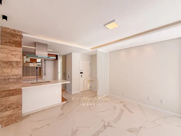 Apartamento 2 dorms (1 suíte) reformado, em Coqueiros