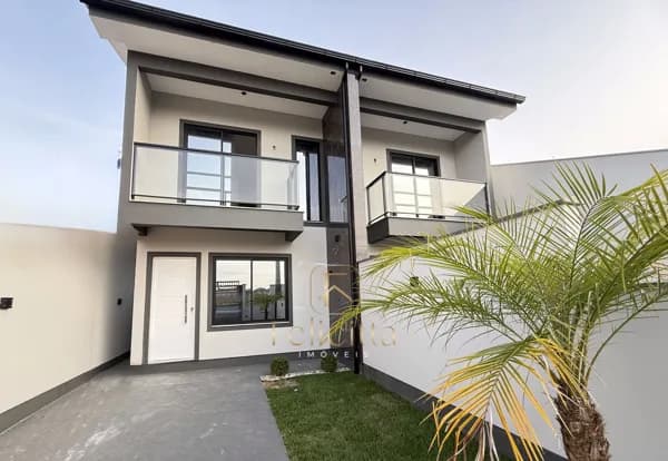 Sobrado com 02 suites próximo ao CTG Os Praianos e Komprão