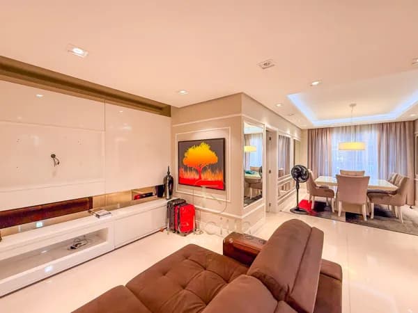 Apartamento com 3 suítes, 3 vagas livres, mobiliado em Campinas, São José/SC