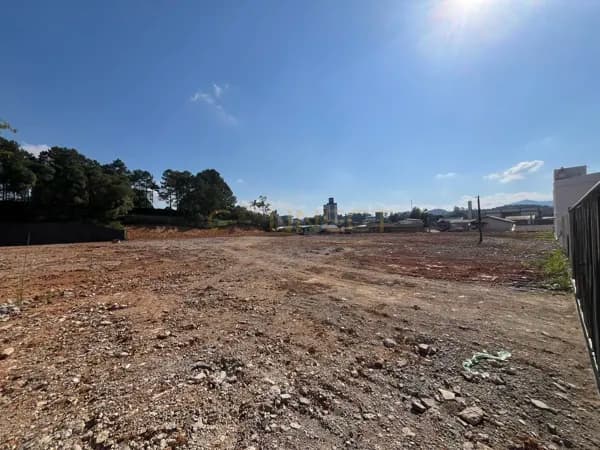 Terreno com 12.892 m² e Projeto para Empreendimento Residencial