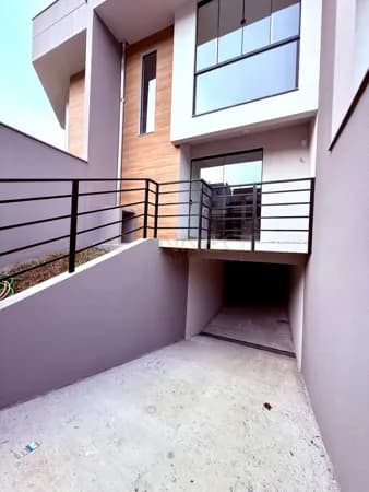 Sobrado com 2 Dormitórios no bairro Velha Central