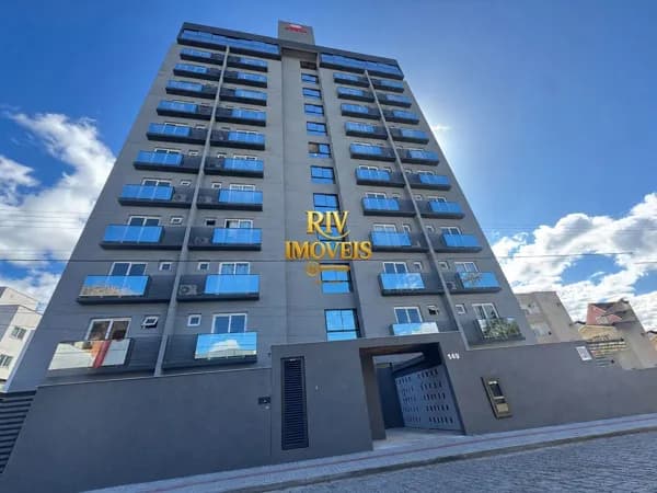 Loft com Design Moderno e 2 Garagens, localizado Próximo a Vila Germânica em Blumenau/SC