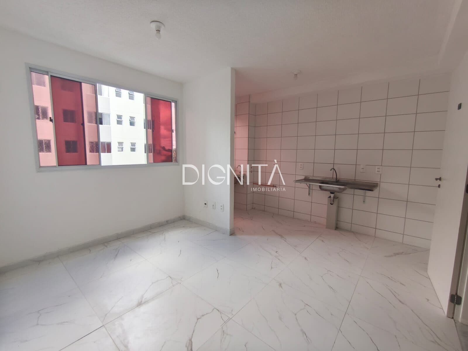Alugo Apartamento de 2 Dormitórios no Condomínio Conquista Eusébio na Tamatanduba