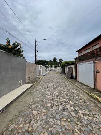 Casa em Condomínio em Messejana 2 dormitórios