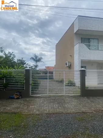 Residência à venda em Ubatuba, São Francisco do Sul, aceita permuta por imóvel em Joinville.
