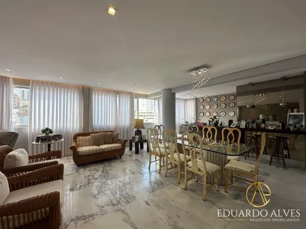 Apartamento com 5 Quartos 2 suítes e 1 semi lazer á venda bairro Buritis