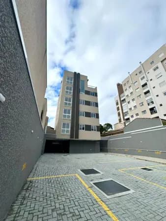 Apartamento à venda no bairro Três Marias em São José dos Pinhais/PR