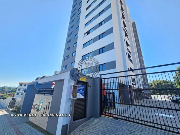Apartamento em Andar Alto no Residencial Bremen | 2 Quartos | Melhor Vista do Água Verde | Blumenau
