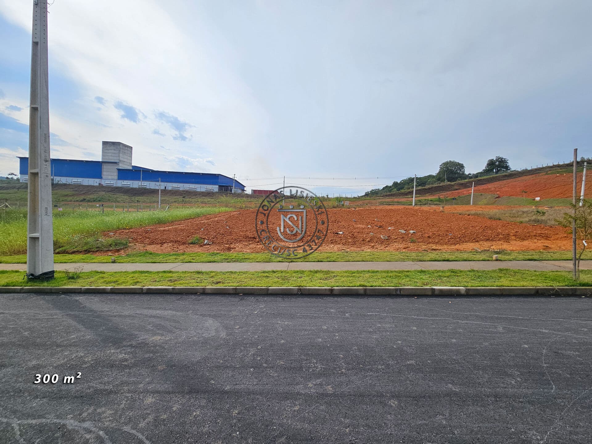 Lote com 300,00 m²