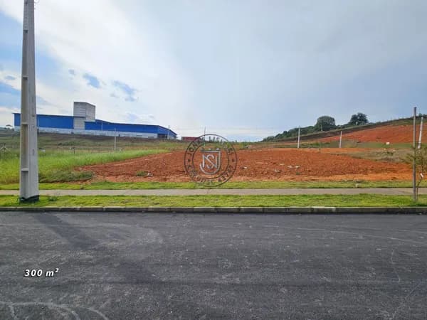 Lote com 300,00 m²