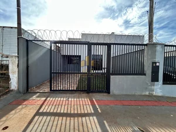 Casa em Londrina - Leonor