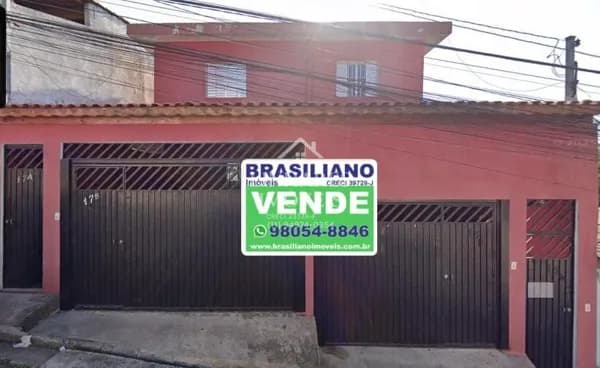 Casas no Capão Redondo - São Paulo - SP.