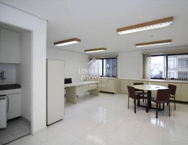 Sala comercial em edifício na Vila Mariana - São Paulo - SP