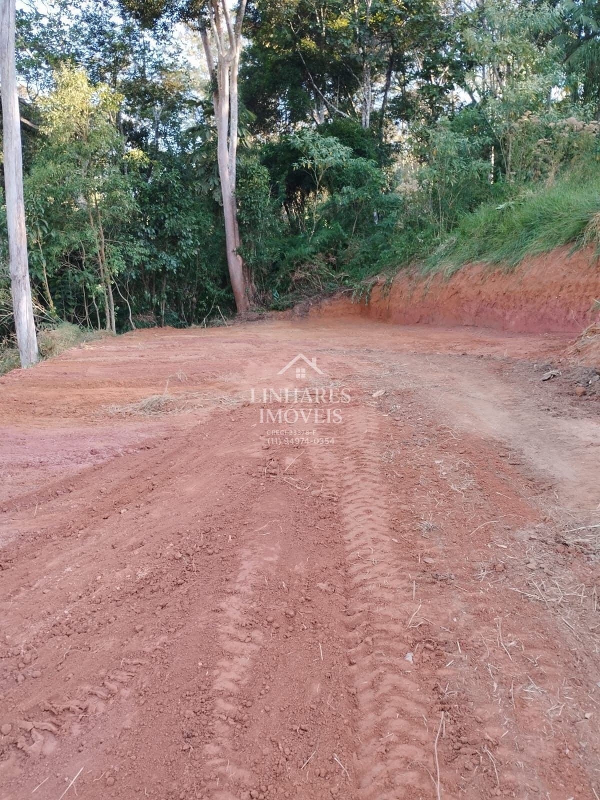 Terreno no jardim Renata - Itapecerica da Serra - SP.