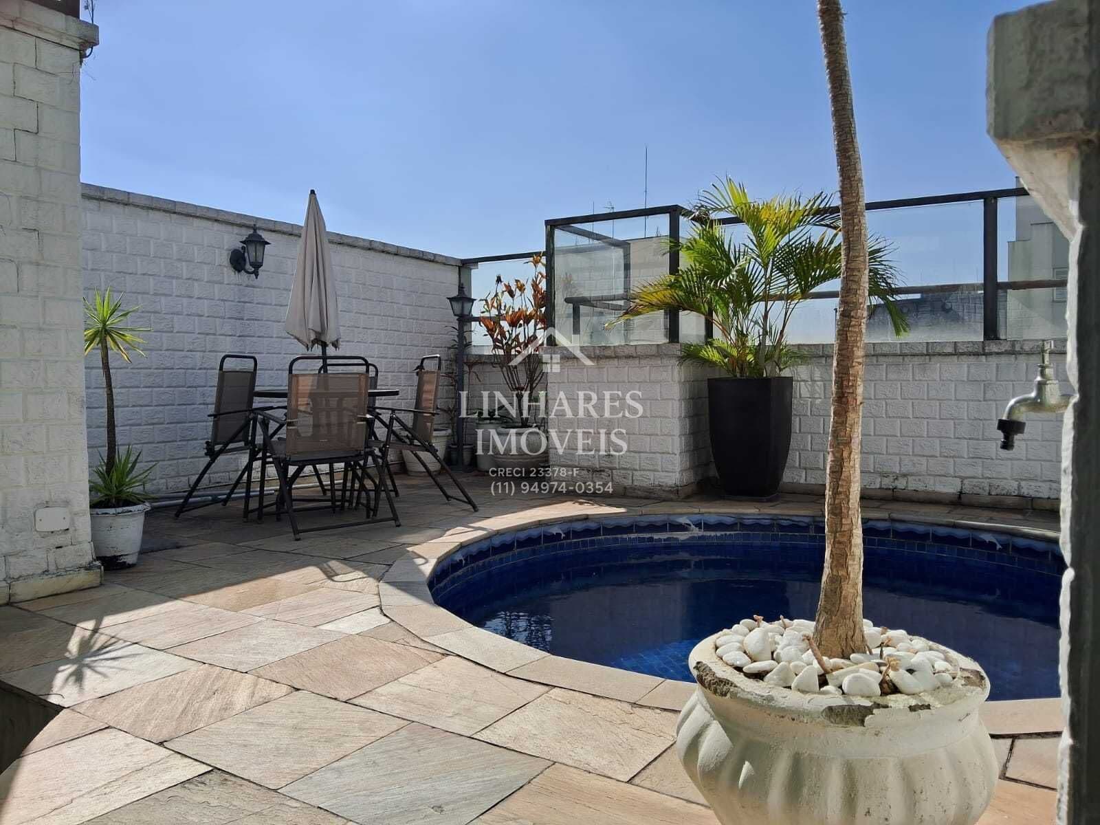 Cobertura com piscina na Liberdade - São Paulo - SP.