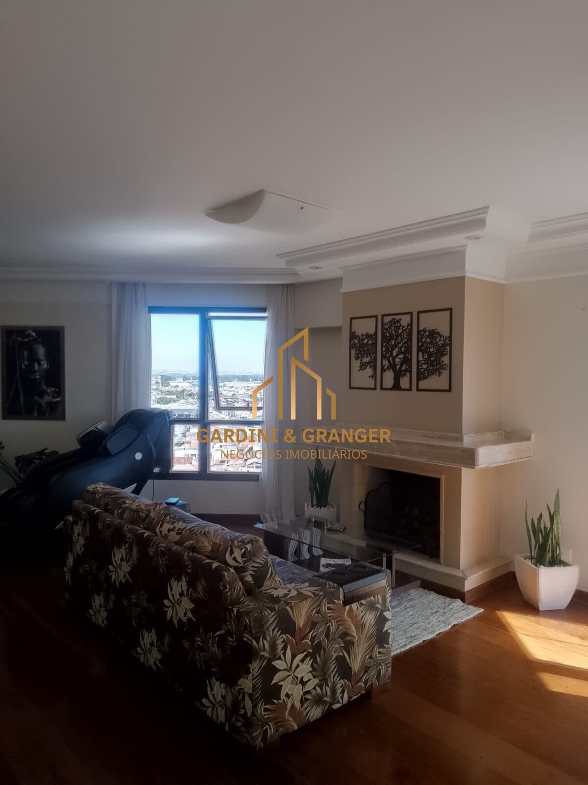 APARTAMENTO À VENDA NO CONDOMÍNIO HELBOR PLAZA EM MOGI DAS CRUZES/SP.