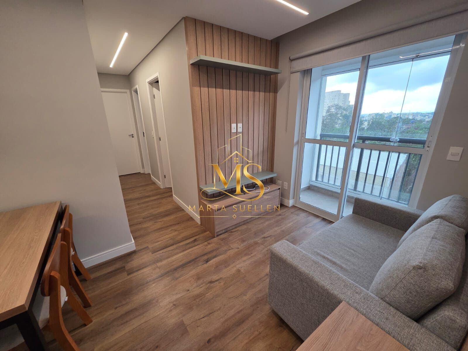 Apartamento de 45m² com vaga coberta + depósito! LINDO D+