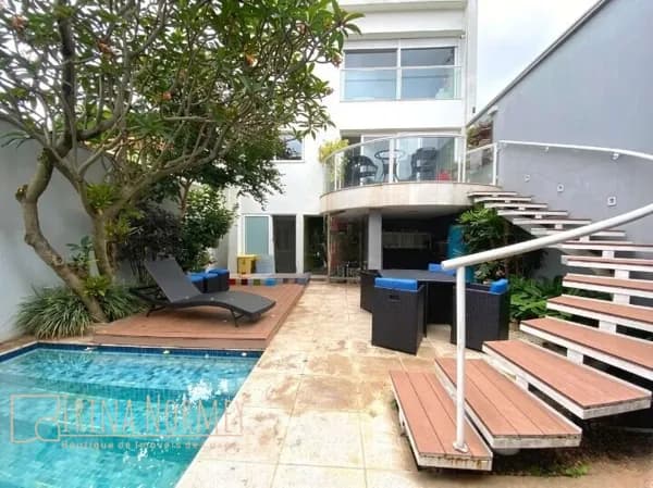 Sobrado á venda 3 suites no Bairro Olimpico, São Caetano do Sul/SP