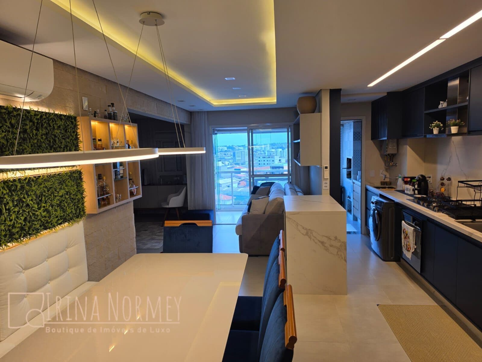 Apartamento á venda 2 dormitorios sendo 1 suite no Bairro Oswaldo Cruz, São Caetano do Sul/SP