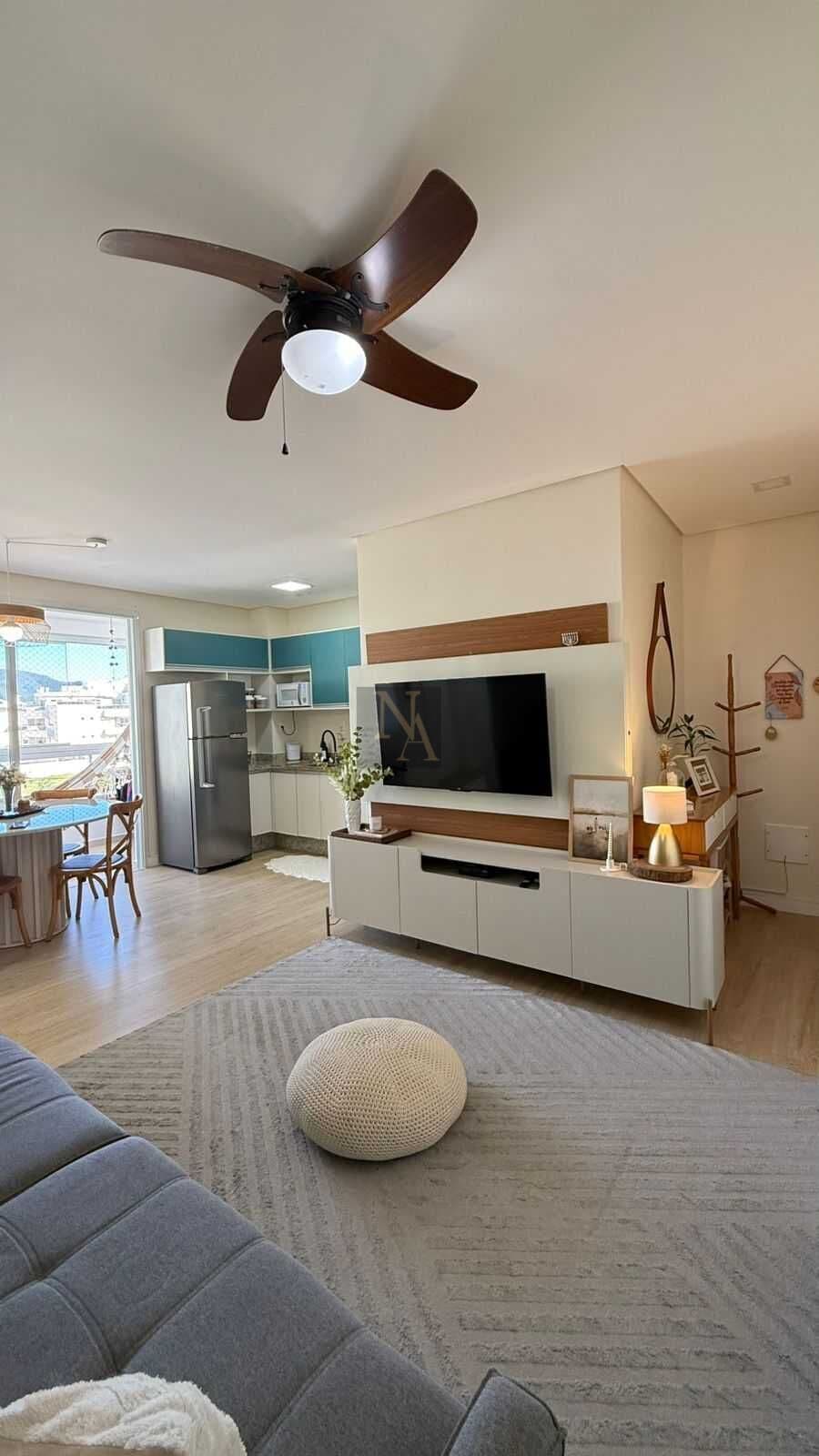 Apartamento quadra mar nos Ingleses Norte - Florianópolis /SC