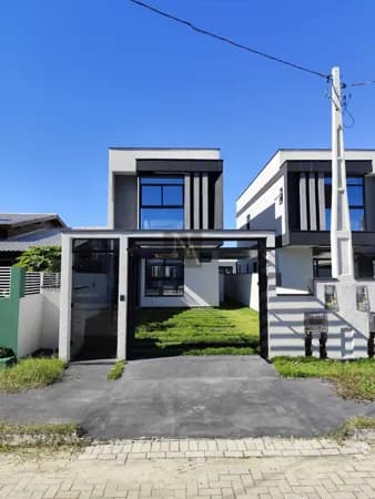 Casa 3 dormitórios em loteamento