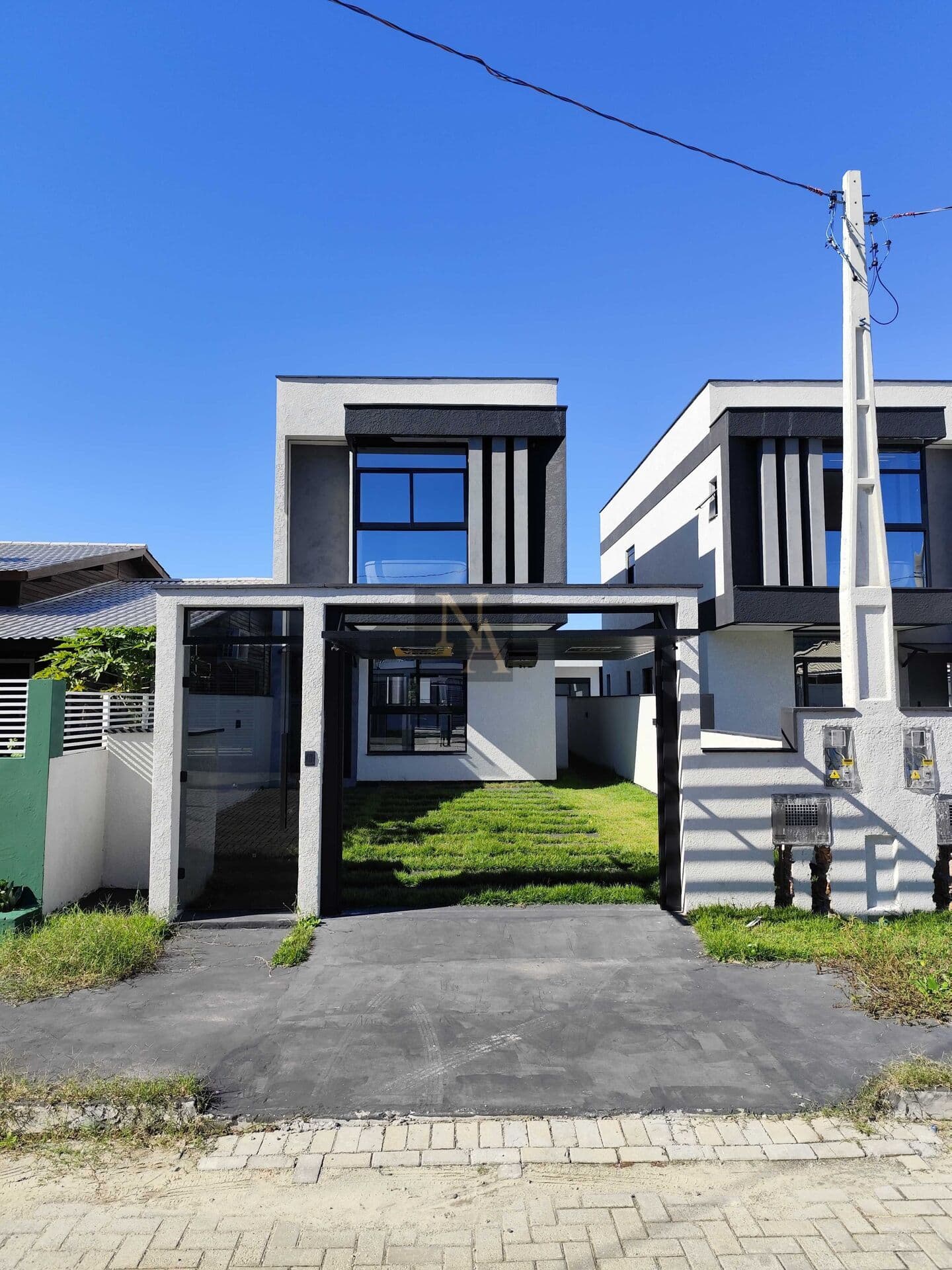 Casa 3 dormitórios em loteamento