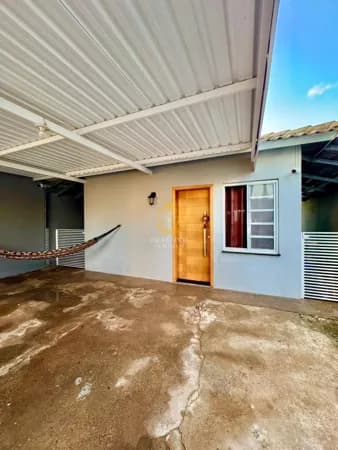 CASA REPAGINADA À VENDA NO MARACÁ