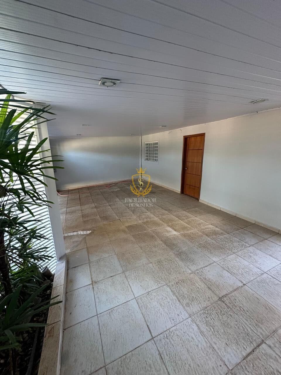 CASA DE ALTO PADRÃO COM ÁREA GOURMET E ACABAMENTO DIFERENCIADO