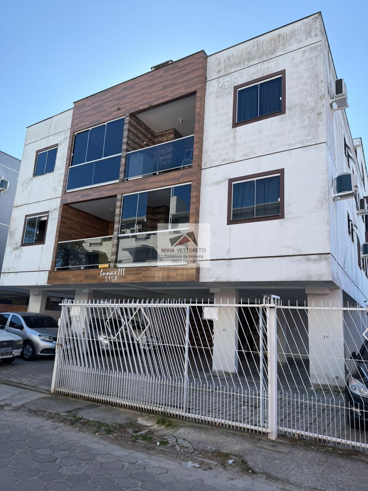 Apartamento semimobiliado 2 dormitórios!