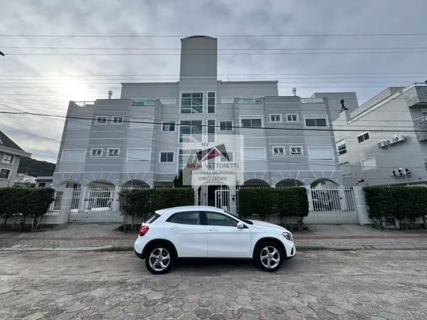 Apartamento amplo 3 dormitórios 500 metros do mar!