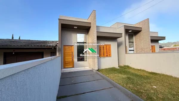 Casa semimobiliada com 2 dormitórios em Igrejinha