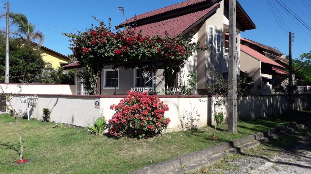 Sobrado em Itapoá - Balneário Cambiju