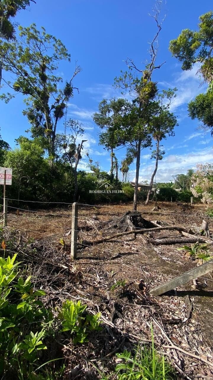 Terreno com 360 m² no balneário Rainha em Itapoa.