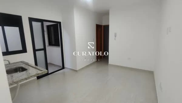 Apartamento à venda com 38 m², 2 quartos e varanda, Vila Gustavo, São Paulo.