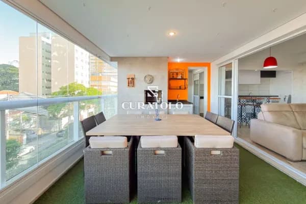 Apartamento à venda com 114 m², 3 quartos, varanda gourmet e 2 vagas, no Cambuci, em São Paulo.