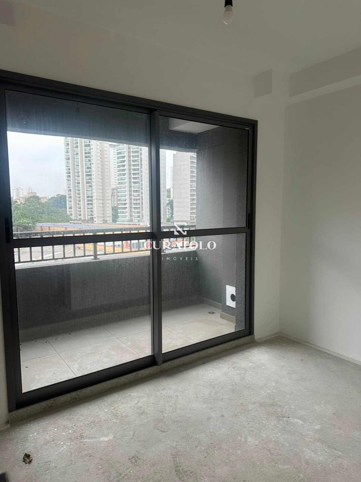 Apartamento à venda com 24 m², 1 quarto e varanda gourmet na Vila Mascote, São Paulo.
