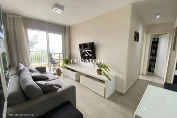 Apartamento à venda com 60 m², 2 quartos, varanda e vaga, Mooca, São Paulo.