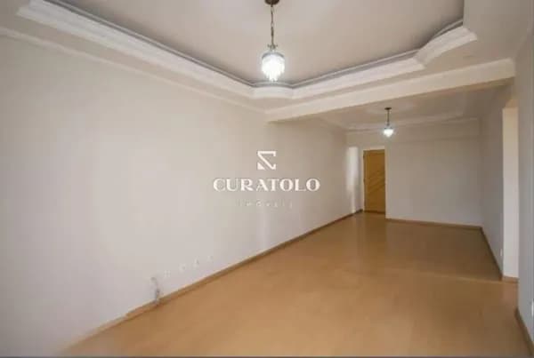 Apartamento à venda de 2 quartos sendo 1 suíte, com 1 vaga, no bairro Fundação, em São Caetano do Sul.