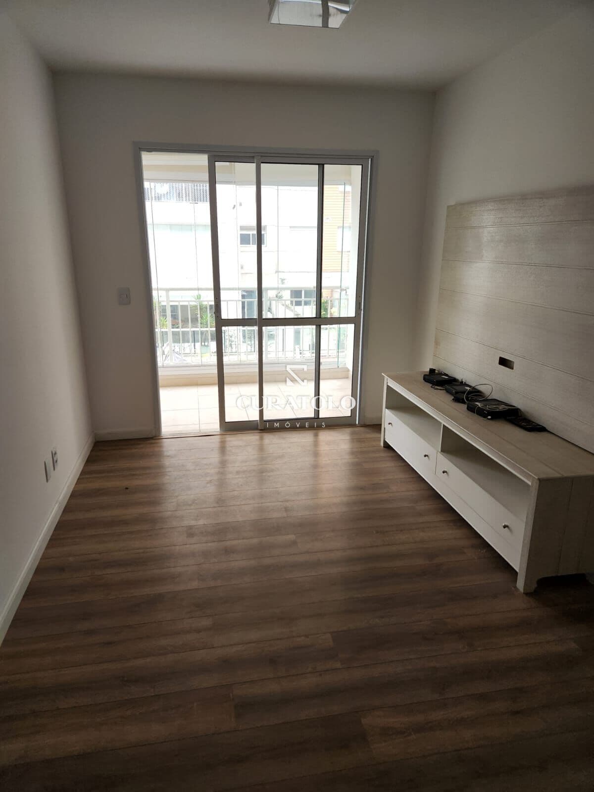 Apartamento à venda de 3 quartos sendo 1 suíte, no bairro da Mooca, em São Paulo.