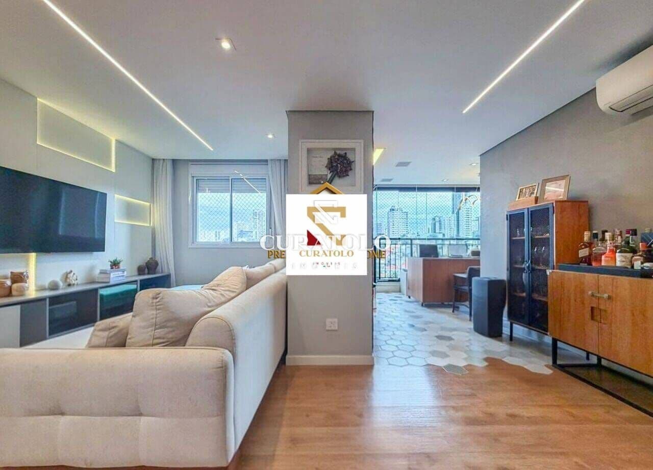 Apartamento à venda de 2 quartos sendo 1 suíte, na Mooca, São Paulo.