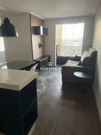 Apartamento à venda com 63 m², 3 quartos, varanda e vaga no Tatuapé, São Paulo.