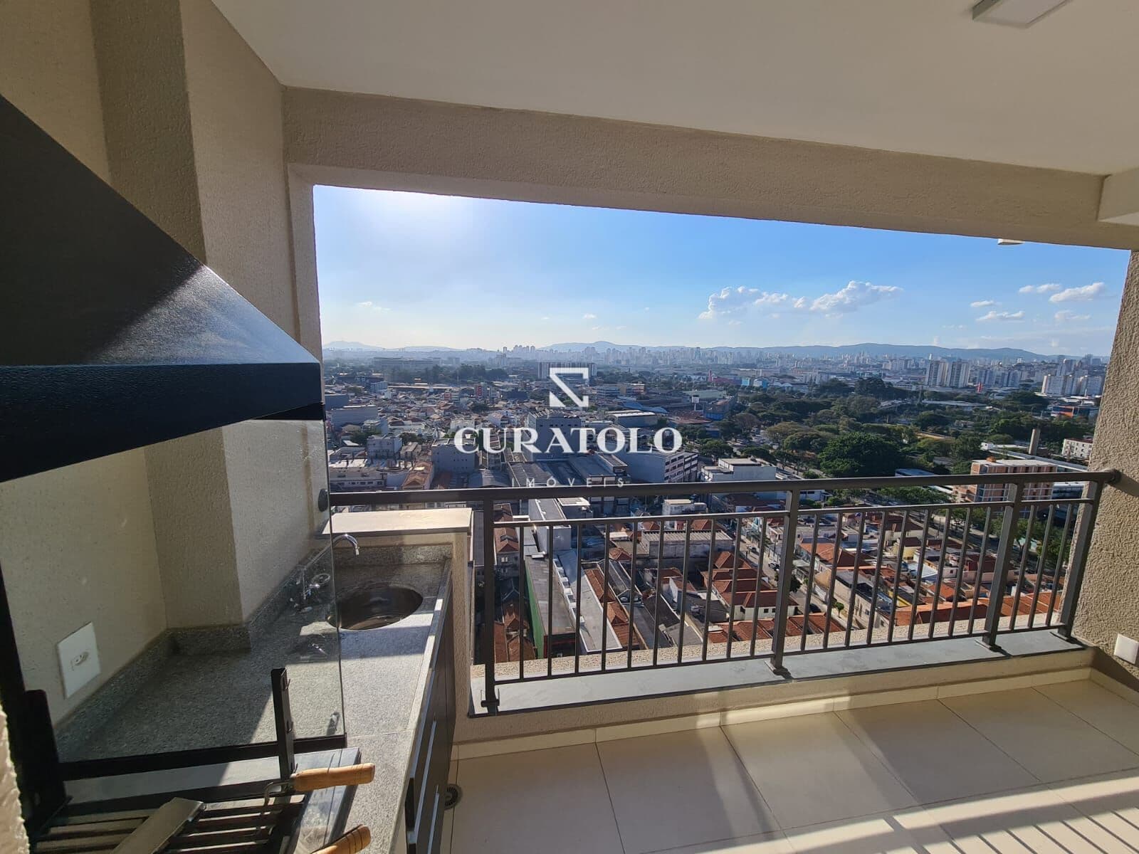 Apartamento à venda de 3 quartos com 2 vagas, no Brás, em São Paulo.