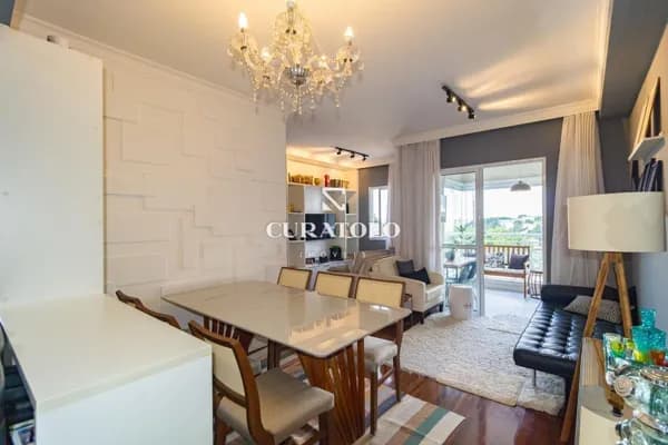 Apartamento à venda com 72 m², 3 quartos e 1 vaga na Mooca, em São Paulo.