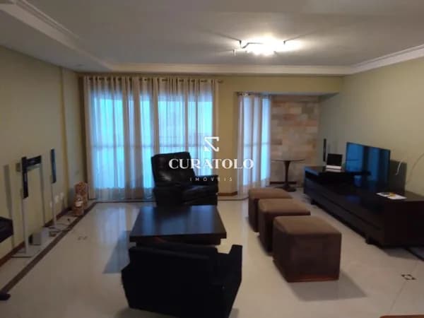 Apartamento à venda com 168 m², 3 suítes, 5 vagas, Barcelona, em São Caetano do Sul.