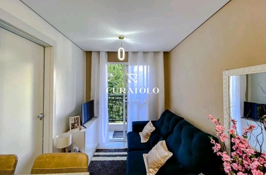 Apartamento à venda com 38 m², 2 quartos e varanda, Mooca, São Paulo.