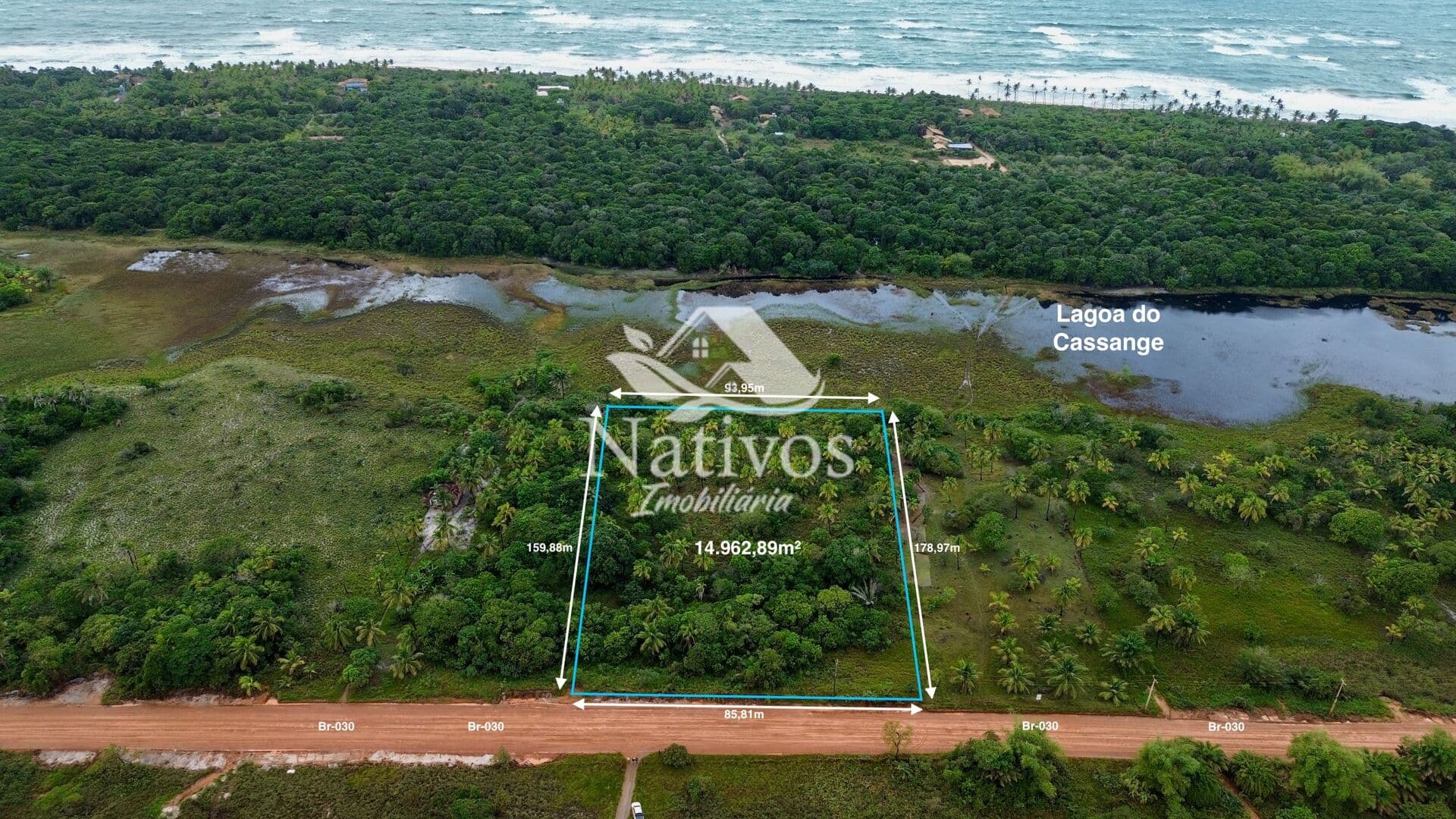 Uma área rara entre a BR-030 e a Lagoa do Cassange: o cenário ideal para um empreendimento de alto potencial.