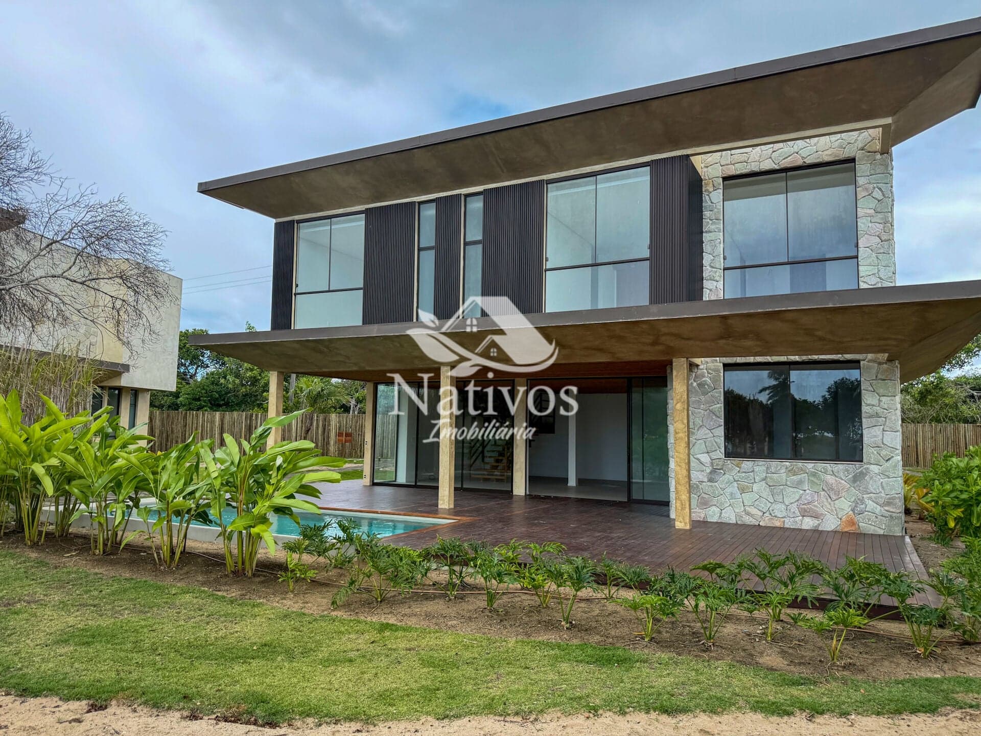 Casa de Alto Padrão com vista para o mar | 300 m² | 4 Suítes | Alma Aramis – Praia do Cassange, Maraú/BA