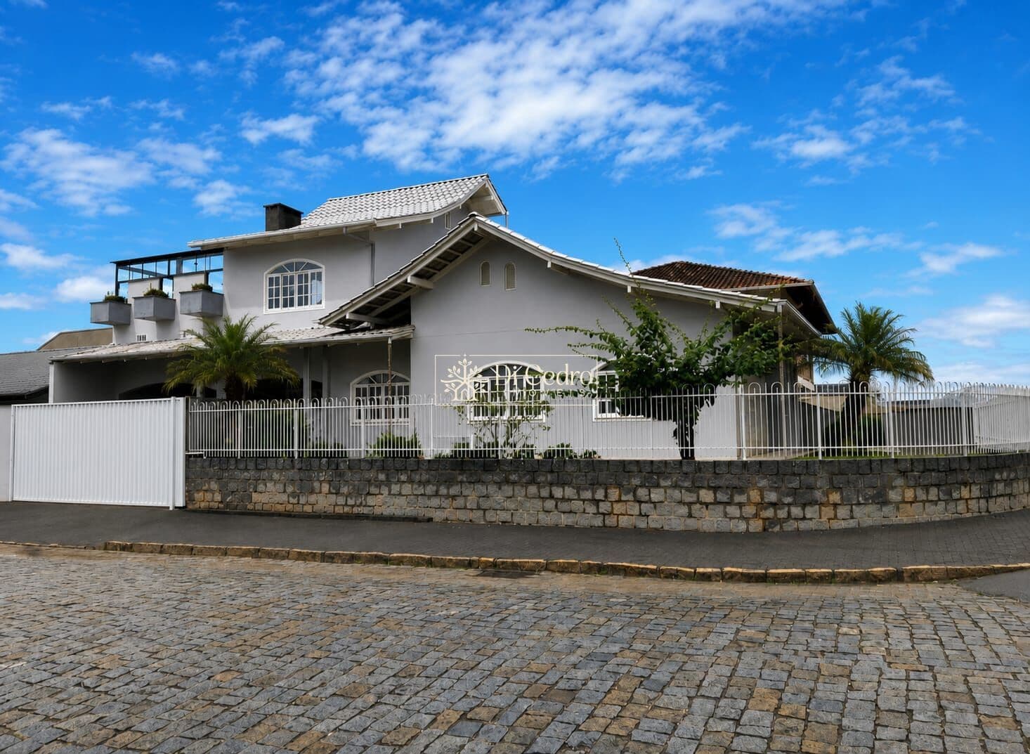 ✨ Conforto e Sofisticação! Casa com Suíte Master, Piscina e Área de Festas