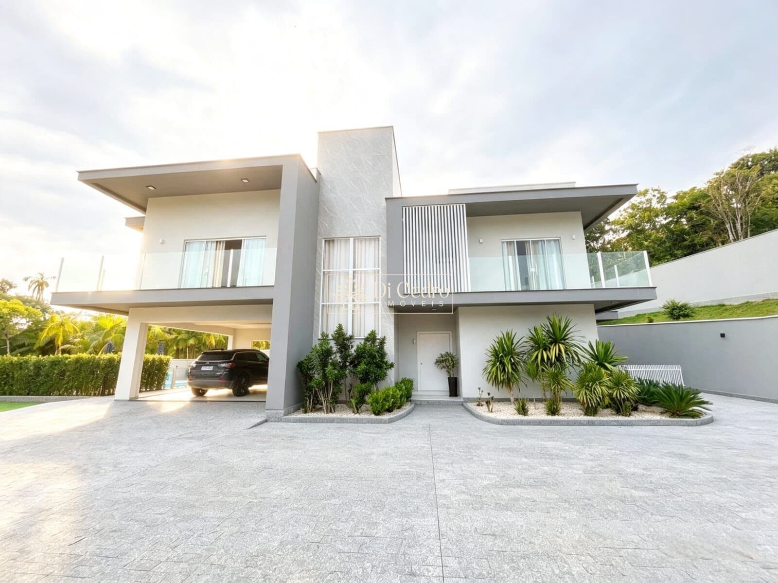 🏡 A Casa que Une Localização, Espaço e Conforto!